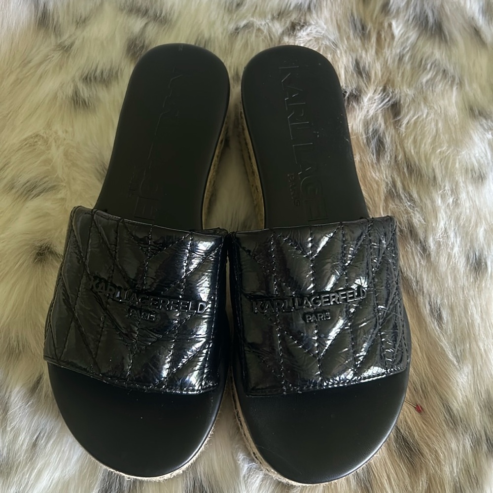 Platform Women’s Size 9 Karl Lagerfeld Sandals
